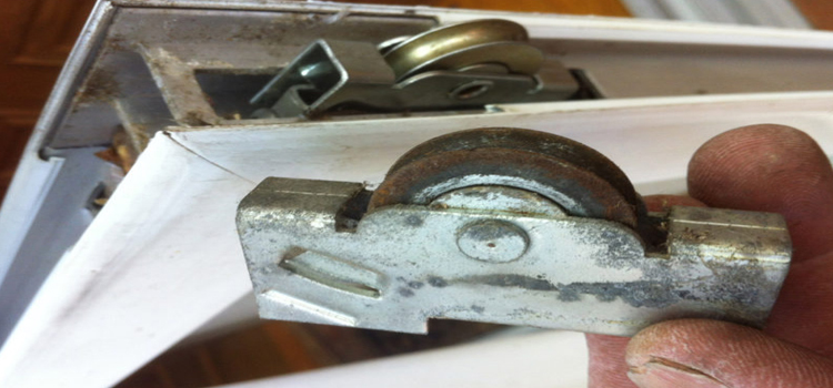 screen door roller repair in Hermosa Beach